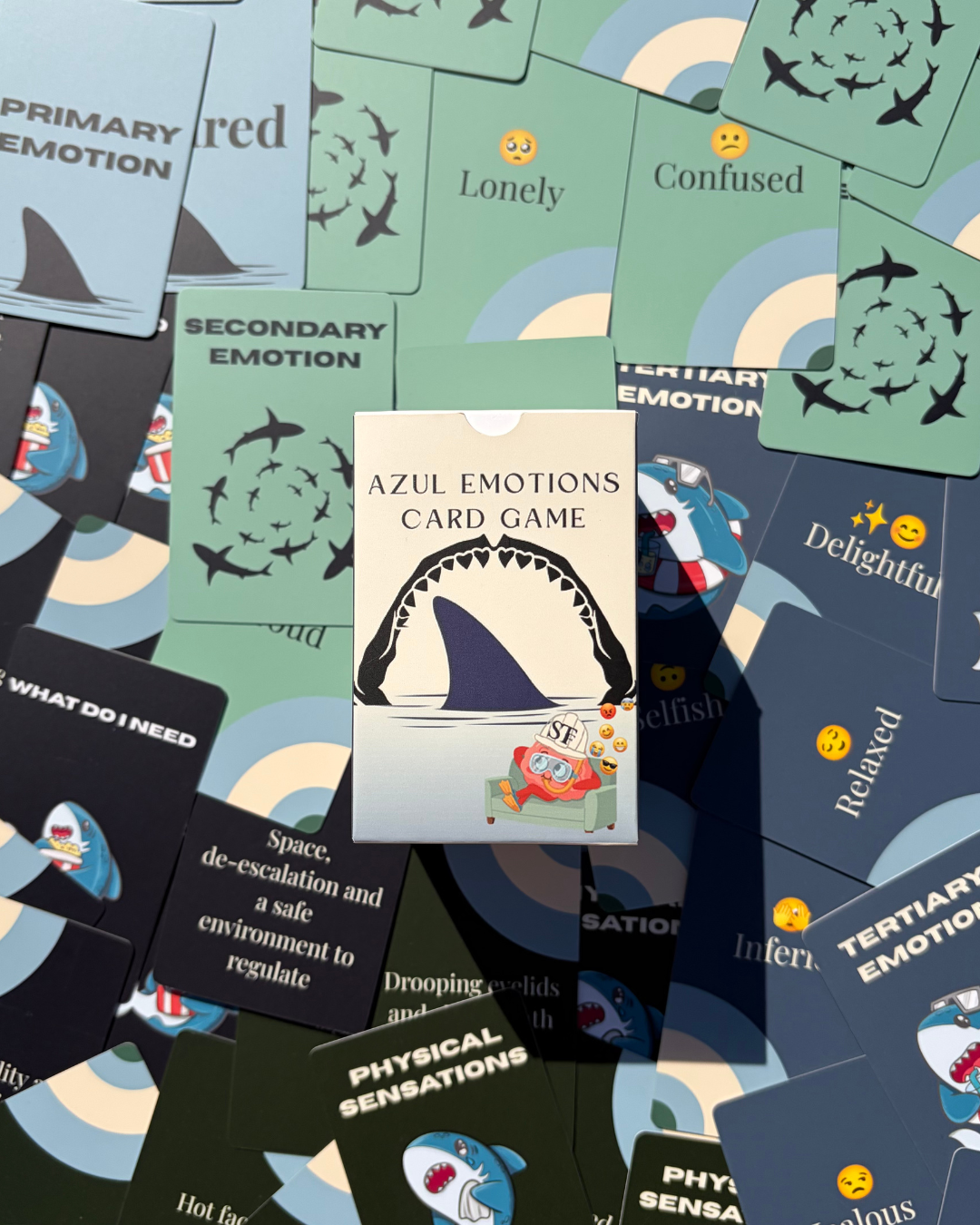 Azul Emotions card game